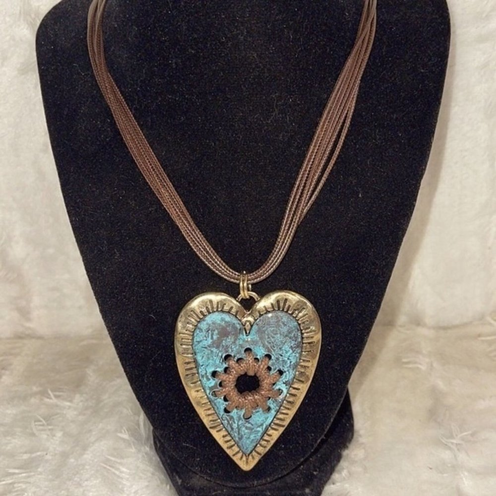 NWT Rebecca Malone Heart Necklace